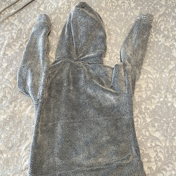 Cuddly, plush, pull over - Picture 2 of 4